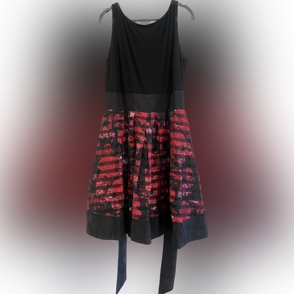 Chic Sleeveless High-Low Floral Dress with Sash Ties Size 14 - Picture 1 of 3